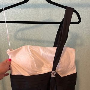 Formal Dress-Black & White by R&M Richards size 16